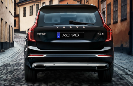 Volvo-XC90-auto